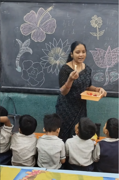 🌸 Learning with Real Flowers – A Beautiful Nature Experience! 🌼 🌈✨
